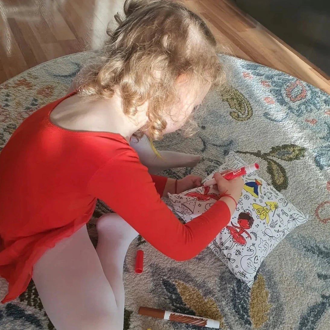 Perna de colorat Princess cu Lavanda