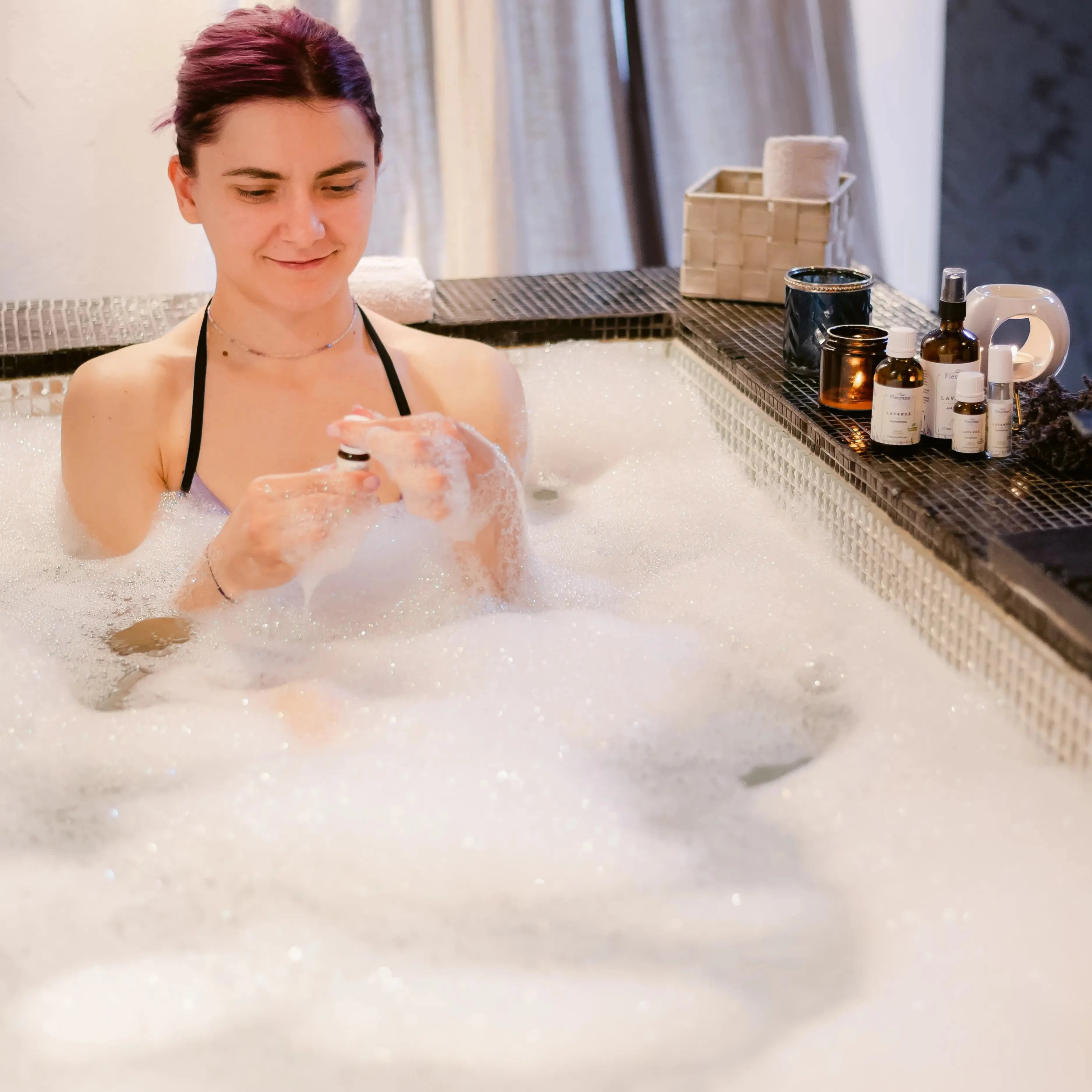 Set bratara brodata si ulei esential pur de lavanda 10 ml 