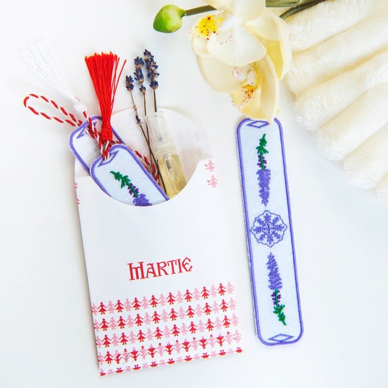 Bratara - martisor brodata si ulei esential de lavanda 3 ml