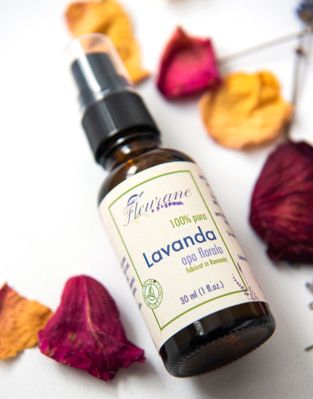 Bratara - martisor brodata si apa florala de lavanda 