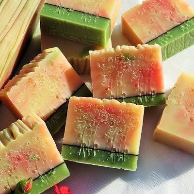 Sapun artizanal, natural si pur - Aroma de trandafir, lavanda sau fresh mentolat 