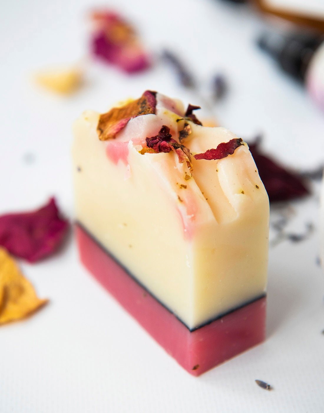 Sapun Roses, saculet cu lavanda BIO, ulei esential si apa florala